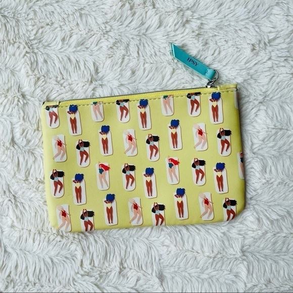 𝅺IPSY Yellow Bikini Cosmetic Purse - Picture 1 of 5